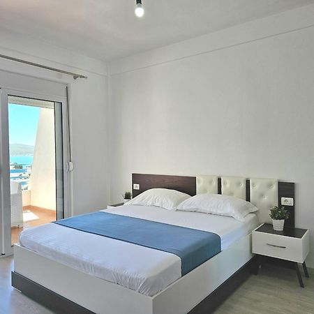 Celin Apartment Sarandë Esterno foto