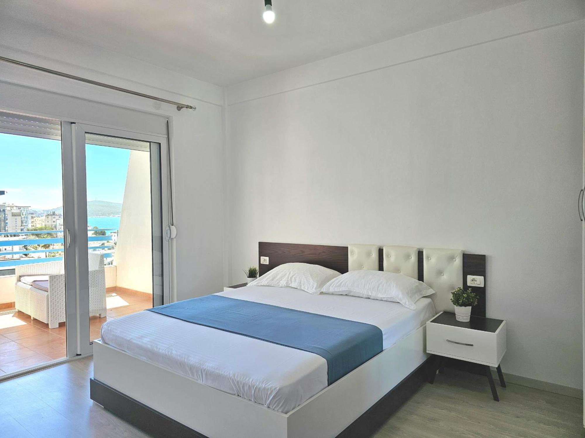 Celin Apartment Sarandë Esterno foto