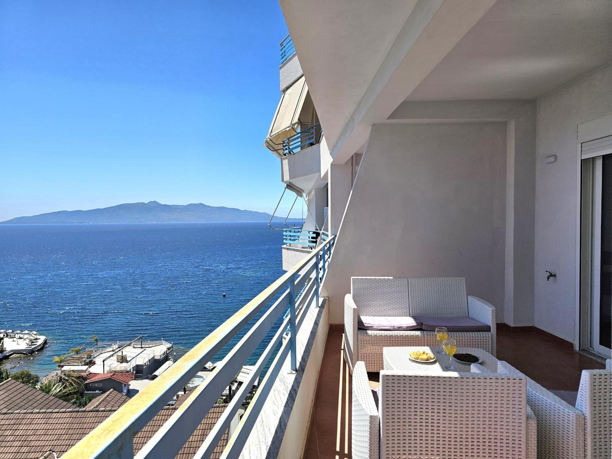 Celin Apartment Sarandë Esterno foto