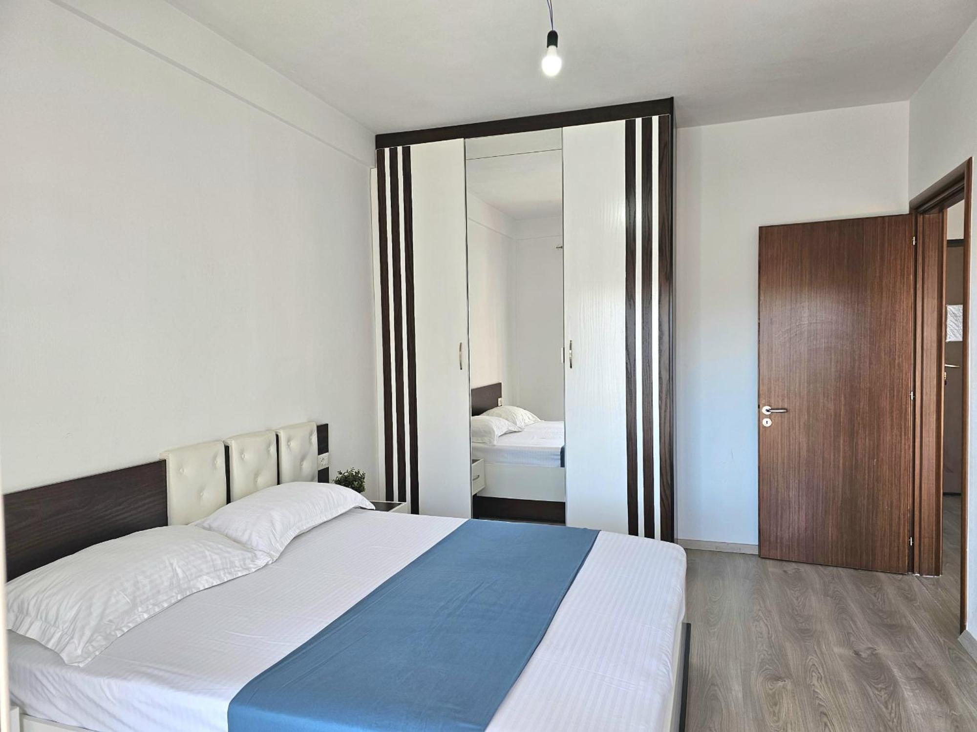 Celin Apartment Sarandë Esterno foto