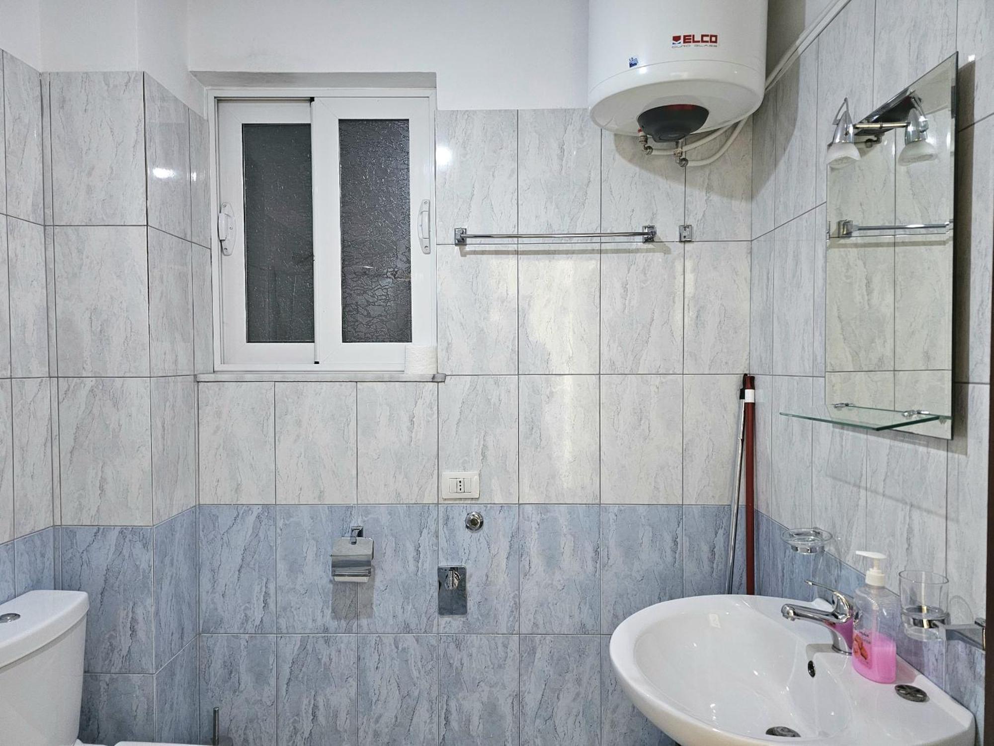 Celin Apartment Sarandë Esterno foto