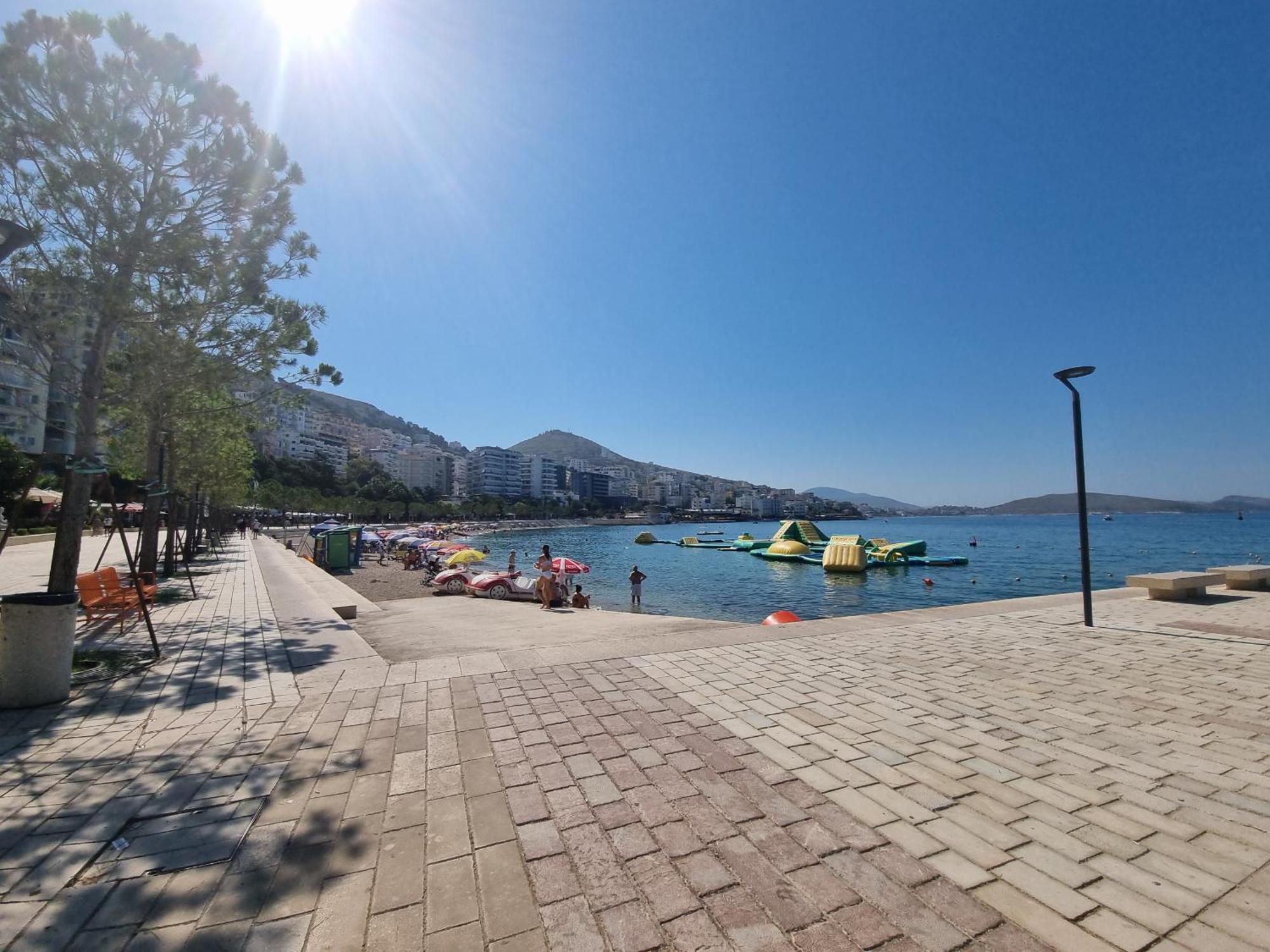 Celin Apartment Sarandë Esterno foto